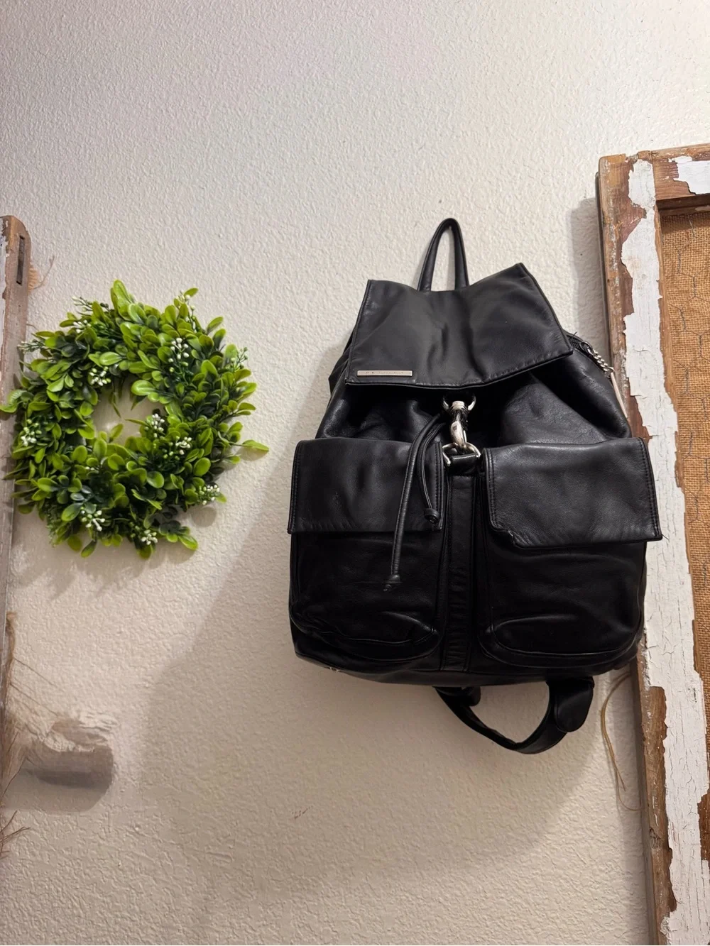 Vintage 1990’s/Y2K Perlina New York Black Leather Backpack Purse Drawstring